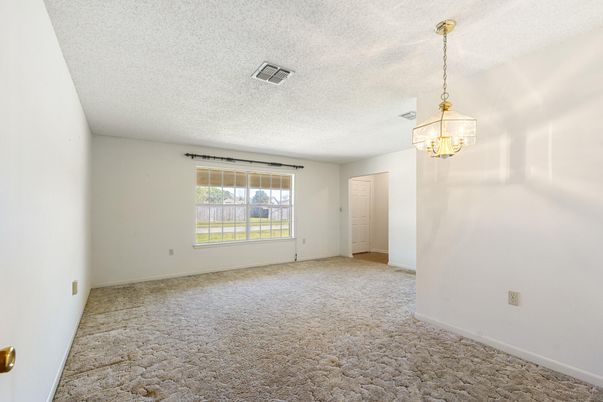 Chandelier, Empty room, Interior, Pendant Lights