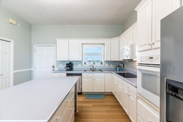 Interior, Kitchen, Wood Texture Flooring