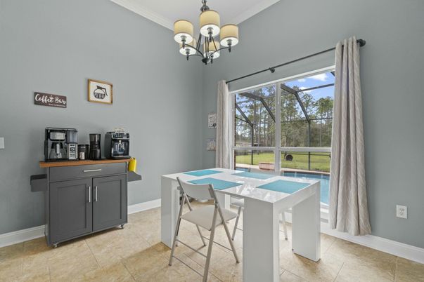 Chandelier, Dining room, Interior, Sun Room