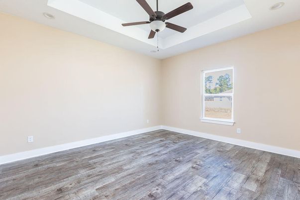Empty room, Interior, Recessed Lighting, Wood Texture Flooring