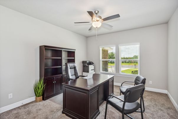 Home Office, Interior
