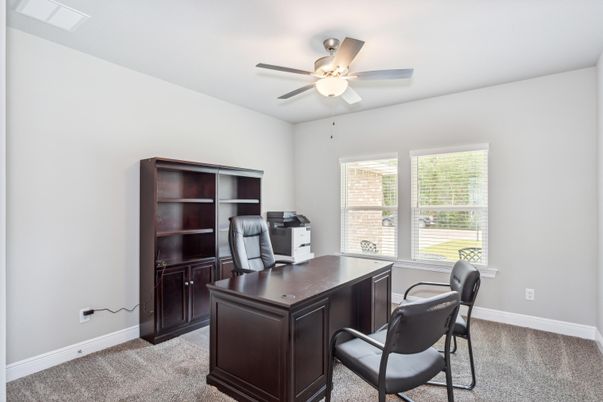 Home Office, Interior