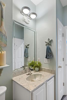 Bathroom, Dual Sink Vanities, Interior