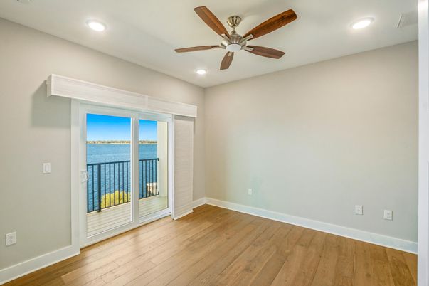 Empty room, Interior, Recessed Lighting, Water, Wood Texture Flooring