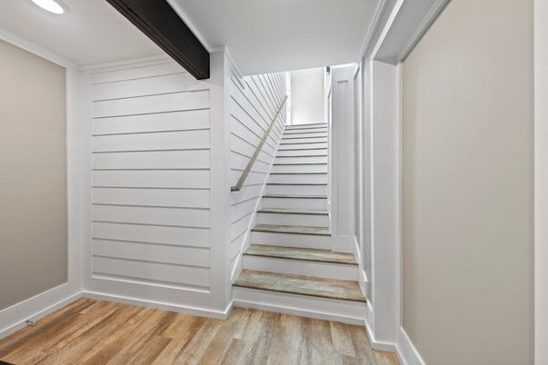 Interior, Recessed Lighting, Wood Texture Flooring