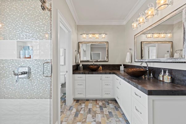 Bathroom, Dual Sink Vanities, Interior