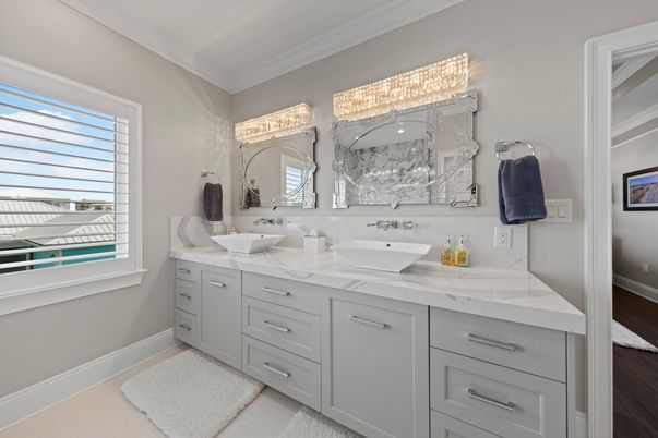 Bathroom, Dual Sink Vanities, Interior