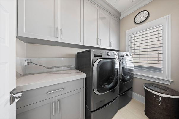 Interior, Washer, Wood Texture Flooring