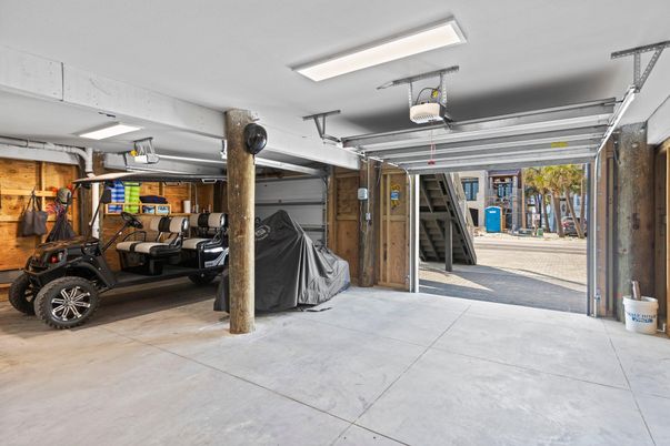 Garage, Interior