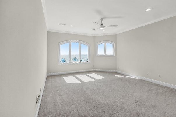 Empty room, Interior, Recessed Lighting