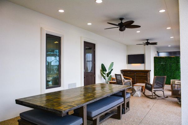 Dining room, Interior, Recessed Lighting