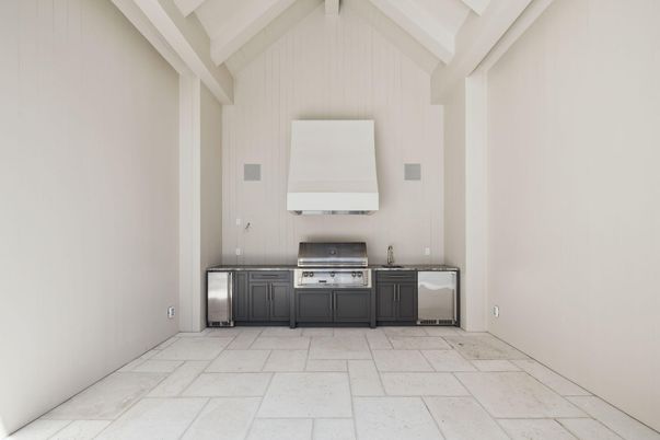 Interior, Stainless Steel Appliances