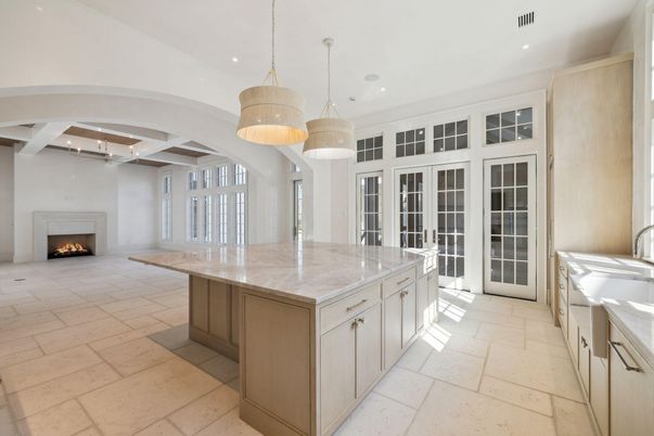 Fireplace, Interior, Kitchen, Pendant Lights, Recessed Lighting