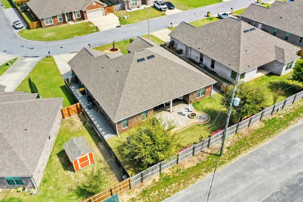 Exterior, Drone