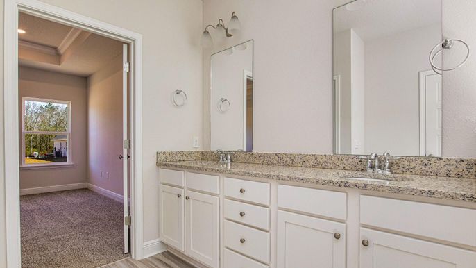Bathroom, Dual Sink Vanities, Interior, Recessed Lighting