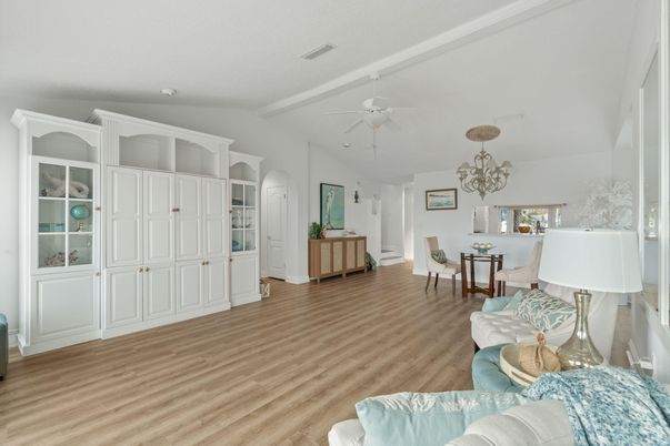 Chandelier, Dining room, Interior, Living room, Wood Texture Flooring