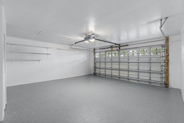 Garage, Interior