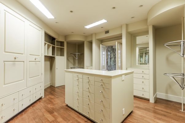 Interior, Recessed Lighting, Walk-in Closets, Wood Texture Flooring