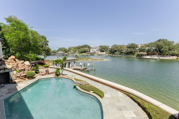 Exterior, Pool, Water