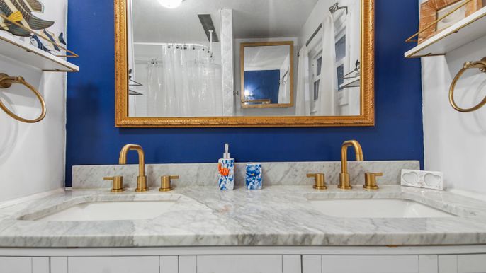 Bathroom, Dual Sink Vanities, Interior