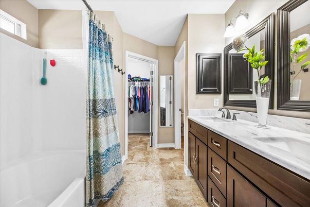 Bathroom, Dual Sink Vanities, Interior