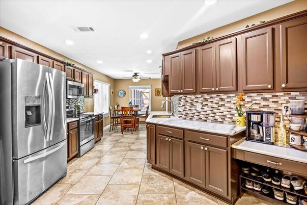 Dining room, Interior, Kitchen, Recessed Lighting, Stainless Steel Appliances
