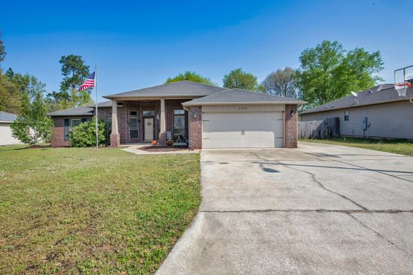 Attached, Exterior, Facade, Brick Facade, Ranch