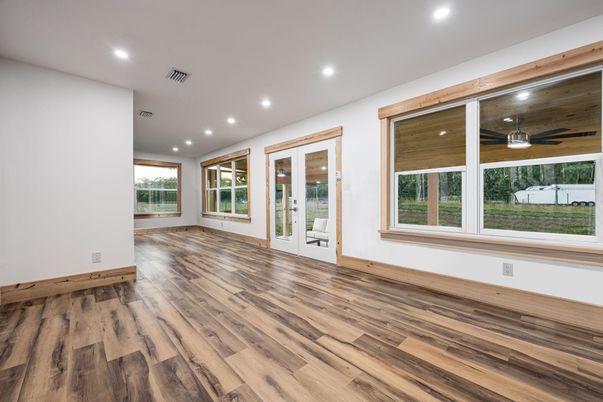 Empty room, Interior, Recessed Lighting, Wood Texture Flooring