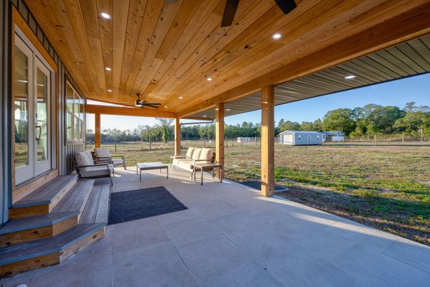 Backyard, Exterior