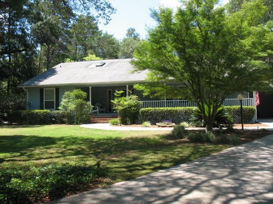 Backyard, Exterior, Facade, Ranch