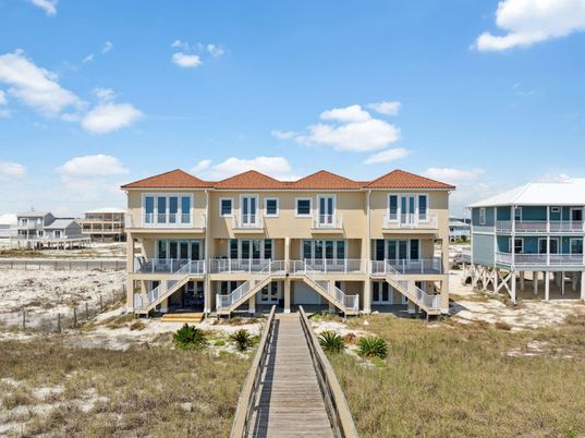 Exterior, Facade, Mediterranean