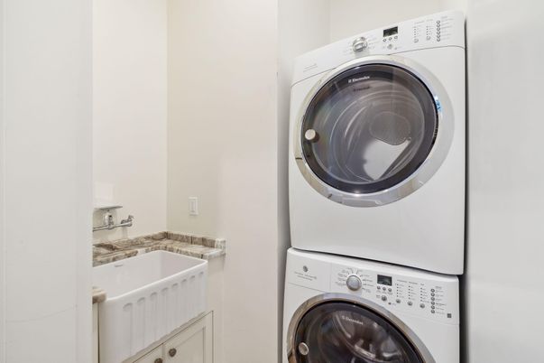 Interior, Utility Closets, Washer