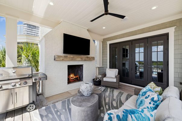 Exterior, Fireplace