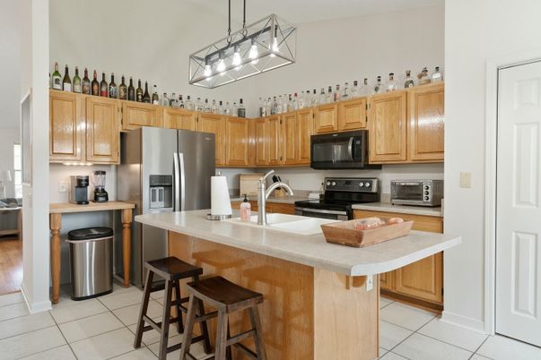 Interior, Kitchen, Pendant Lights, Stainless Steel Appliances