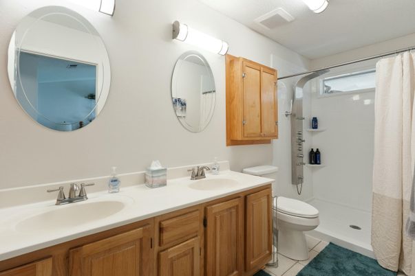 Bathroom, Dual Sink Vanities, Interior