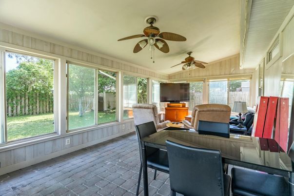 Dining room, Interior, Living room, Sun Room