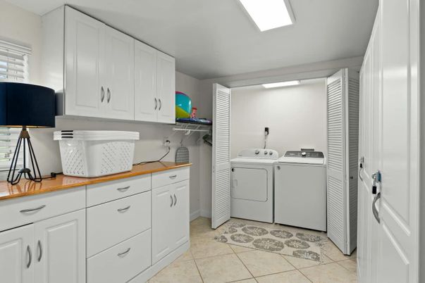 Interior, Utility Closets, Washer