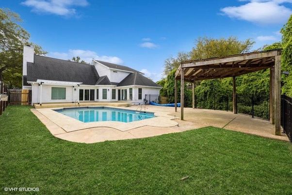 Backyard, Exterior, Pool