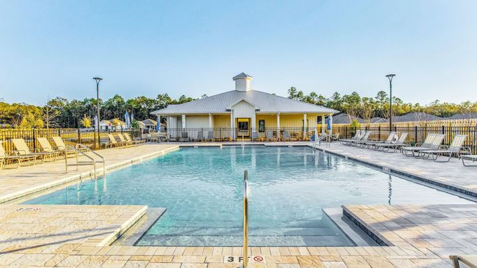 Exterior, Pool