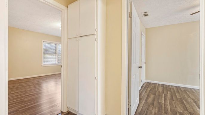 Empty room, Interior, Wood Texture Flooring