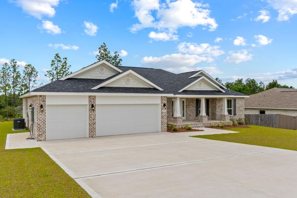 Attached, Exterior, Facade, Ranch