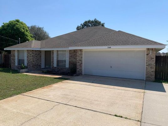 Attached, Exterior, Facade, Brick Facade, Ranch