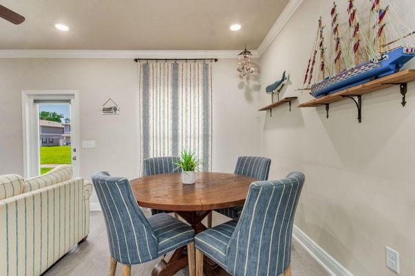 Dining room, Interior, Recessed Lighting