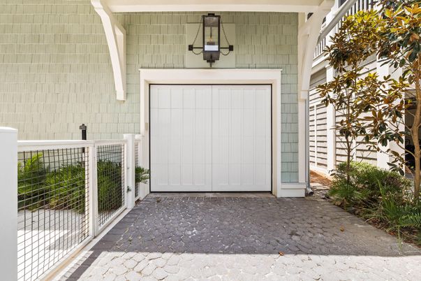 Detached Garage, Exterior