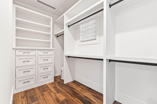 Interior, Walk-in Closets, Wood Texture Flooring