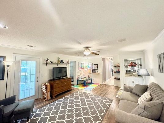 Interior, Living room, Recessed Lighting, Wood Texture Flooring