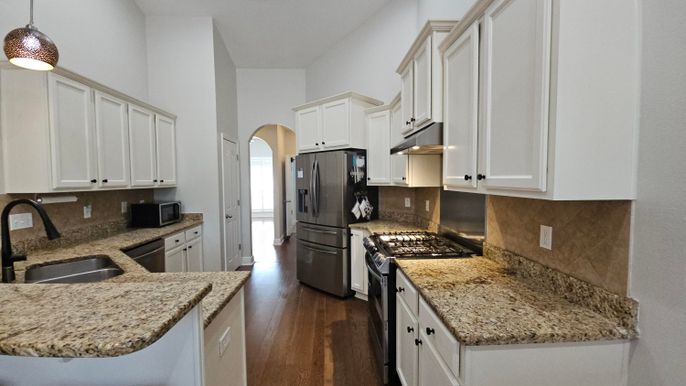 Interior, Kitchen, Pendant Lights, Wood Texture Flooring