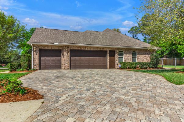 Attached, Exterior, Facade, Brick Facade, Ranch