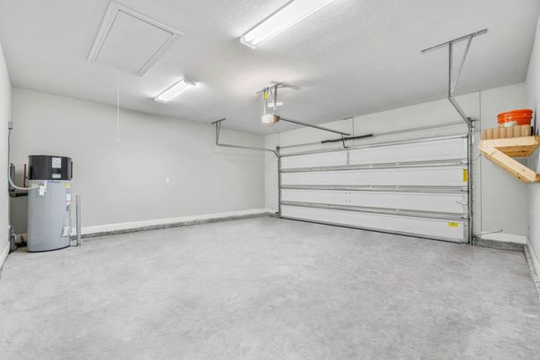 Garage, Interior