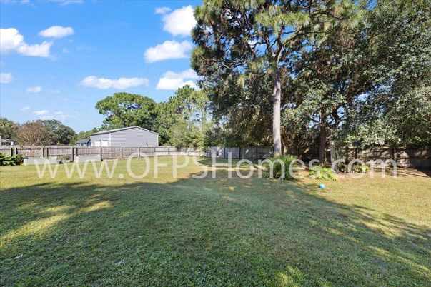 Backyard, Detached Garage, Exterior
